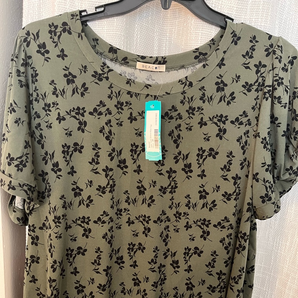 Olive green, short sleeve knit top, new with tags